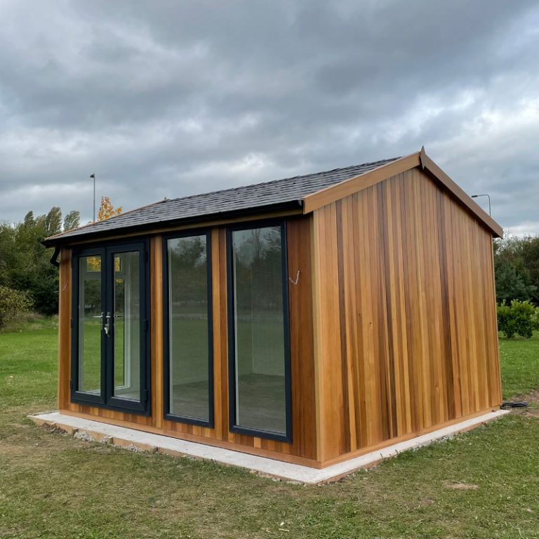 Bards 16' x 14' Portia Bespoke Insulated Garden Room - Cedar