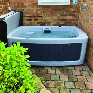 Rotospa DuoSpa S080 2-3 Person Hydrotherapy Spa Hot Tub with 8.8kw Air Sourced Heat Pump - Light Grey